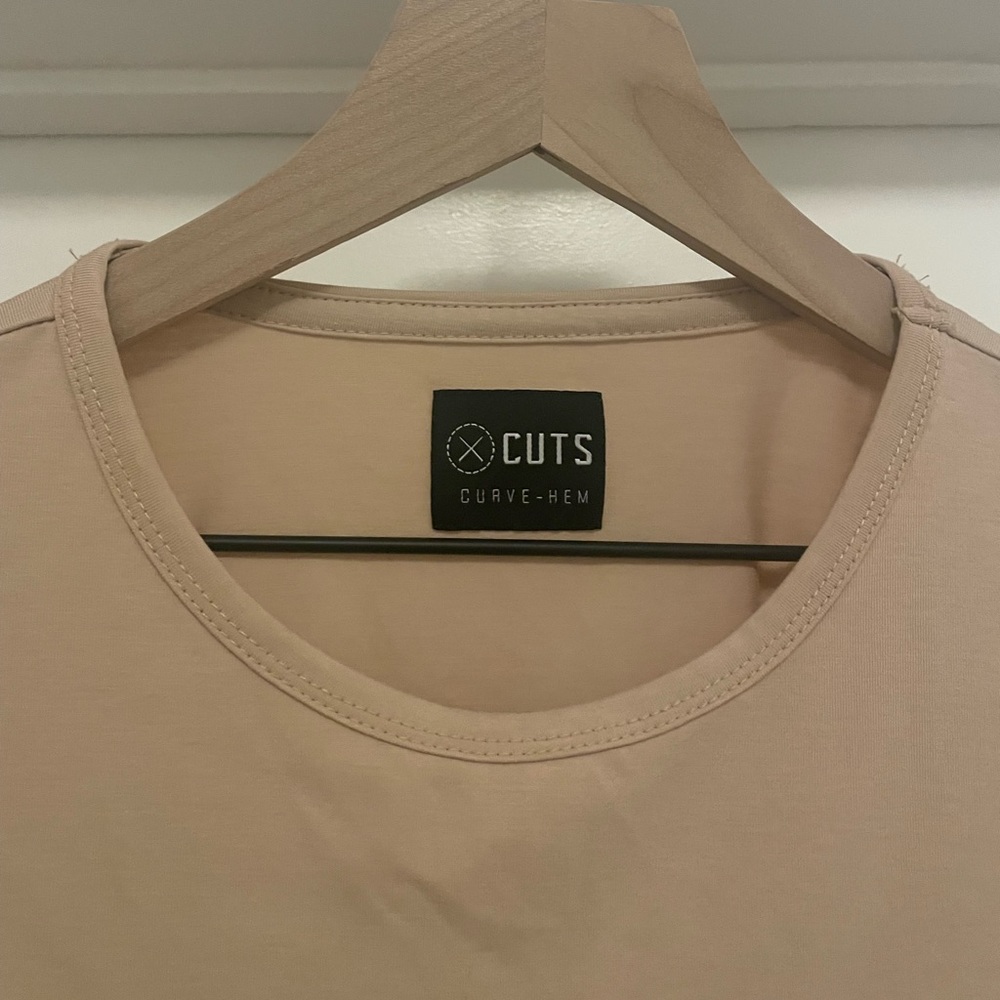 NEVER WORN! CUTS long sleeve tee